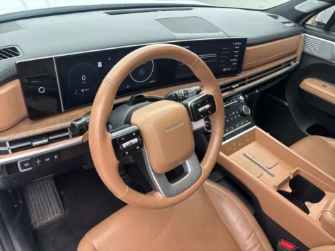 More photos of 2024 Hyundai Santa Fe Limited at Jerry Hunt Supercenter - Lexington, NC