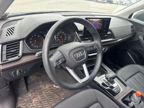 More photos of 2023 Audi Q5 45 S line Premium at Jerry Hunt Supercenter - Lexington, NC