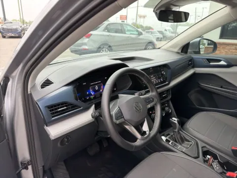 More photos of 2024 Volkswagen Taos 1.5T SE at Jerry Hunt Supercenter - Lexington, NC