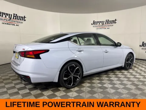 More photos of 2023 Nissan Altima 2.5 SR at Jerry Hunt Supercenter - Lexington, NC
