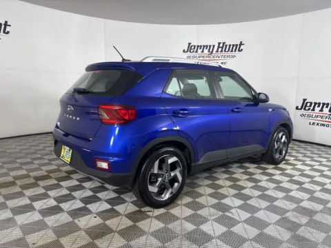 More photos of 2023 Hyundai Venue SEL at Jerry Hunt Supercenter - Lexington, NC