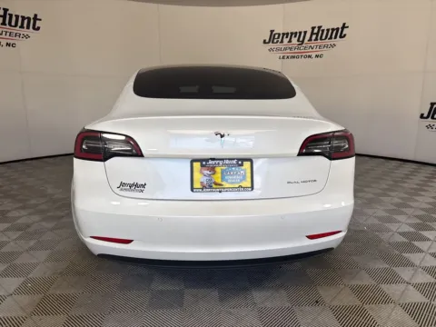 More photos of 2022 Tesla Model 3 Long Range at Jerry Hunt Supercenter - Lexington, NC