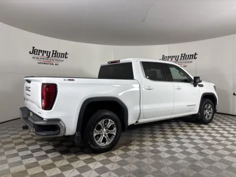More photos of 2023 GMC Sierra 1500 SLE at Jerry Hunt Supercenter - Lexington, NC
