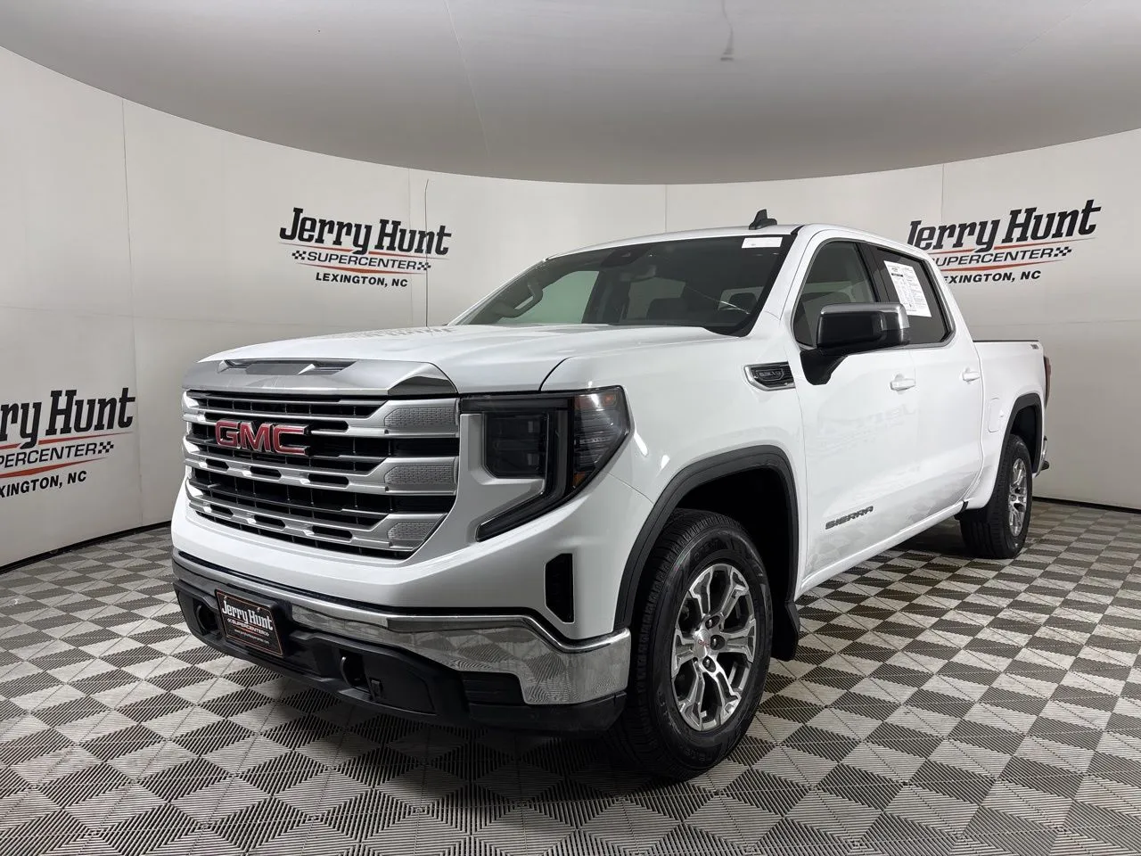 White 2023 GMC Sierra 1500 SLE for sale in Lexington, NC