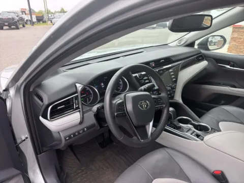 More photos of 2020 Toyota Camry Hybrid XLE at Jerry Hunt Supercenter - Lexington, NC