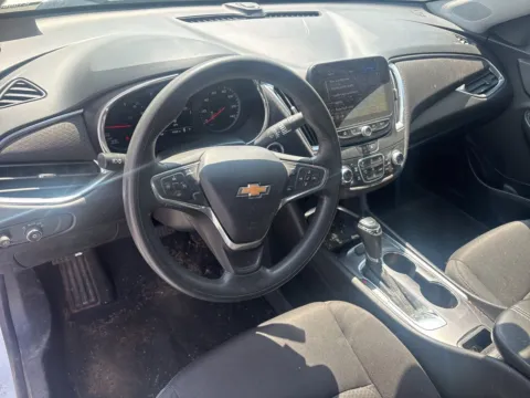 More photos of 2020 Chevrolet Malibu LT at Jerry Hunt Supercenter - Lexington, NC