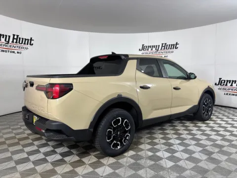 More photos of 2024 Hyundai Santa Cruz SEL at Jerry Hunt Supercenter - Lexington, NC