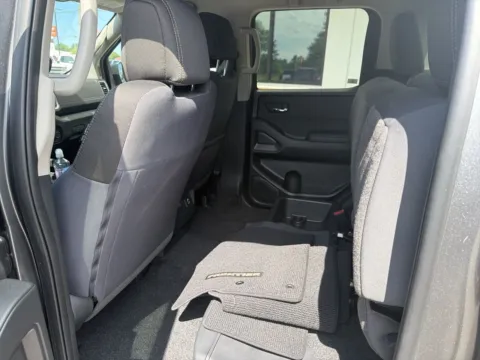 More photos of 2023 Nissan Frontier SV at Jerry Hunt Supercenter - Lexington, NC