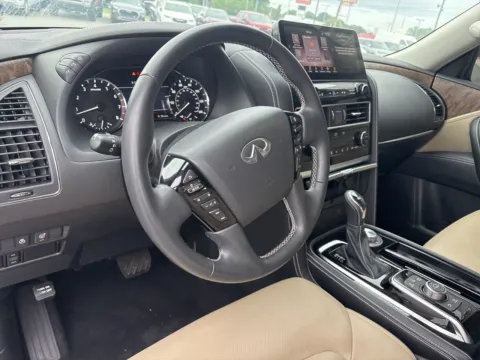 More photos of 2024 INFINITI QX80 Premium Select at Jerry Hunt Supercenter - Lexington, NC