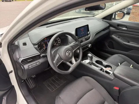 More photos of 2019 Nissan Altima 2.5 S at Jerry Hunt Supercenter - Lexington, NC