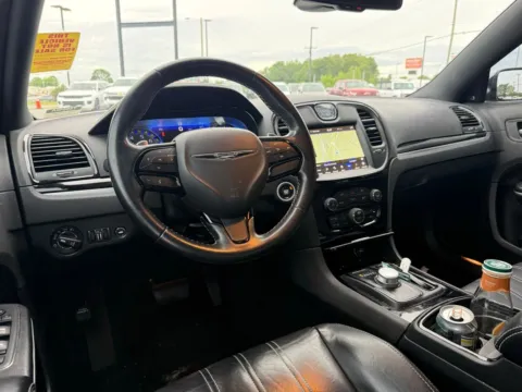 More photos of 2022 Chrysler 300 S at Jerry Hunt Supercenter - Lexington, NC