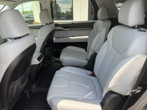 More photos of 2022 Hyundai Palisade SEL at Jerry Hunt Supercenter - Lexington, NC