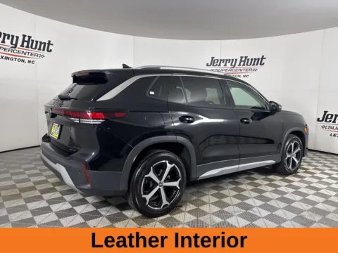 More photos of 2025 Volkswagen Tiguan 2.0T SE at Jerry Hunt Supercenter - Lexington, NC