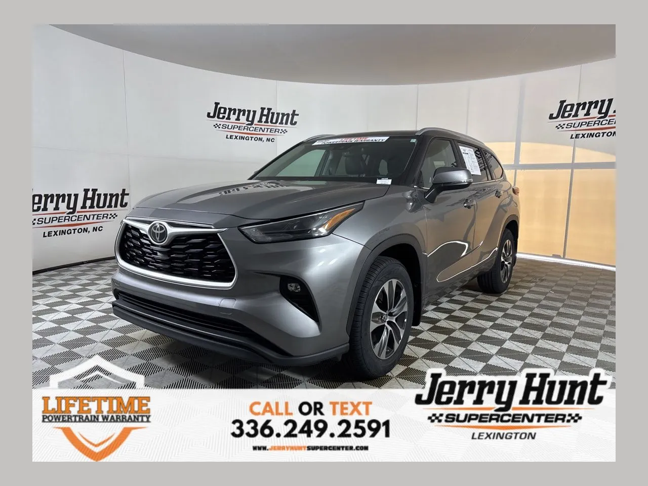 Gray 2025 Toyota Highlander XLE for sale in Lexington, NC