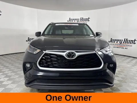 Another view of 2025 Toyota Highlander Hybrid XLE for sale in Lexington, NC at Jerry Hunt Supercenter - Lexington