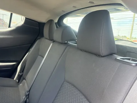 More photos of 2021 Toyota C-HR LE at Jerry Hunt Supercenter - Lexington, NC