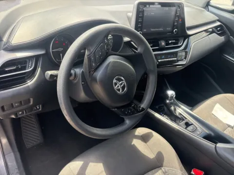 More photos of 2021 Toyota C-HR LE at Jerry Hunt Supercenter - Lexington, NC