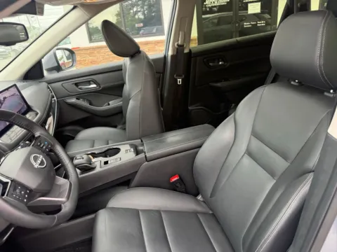 Another view of 2025 Nissan Rogue SL for sale in Lexington, NC at Jerry Hunt Supercenter - Lexington