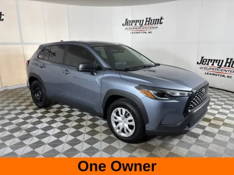 More photos of 2024 Toyota Corolla Cross L at Jerry Hunt Supercenter - Lexington, NC
