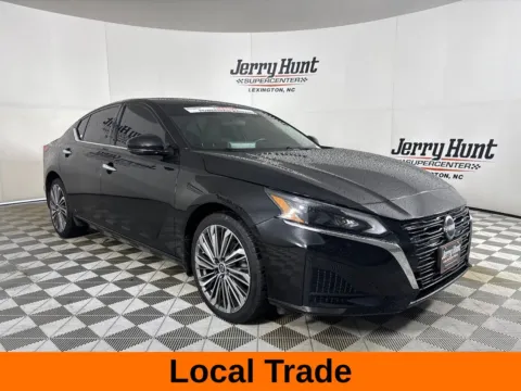 More photos of 2023 Nissan Altima 2.5 SL at Jerry Hunt Supercenter - Lexington, NC