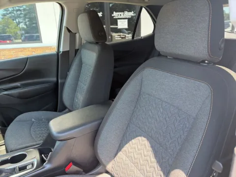 Photos of 2022 Chevrolet Equinox LT for sale in Lexington, NC at Jerry Hunt Supercenter - Lexington