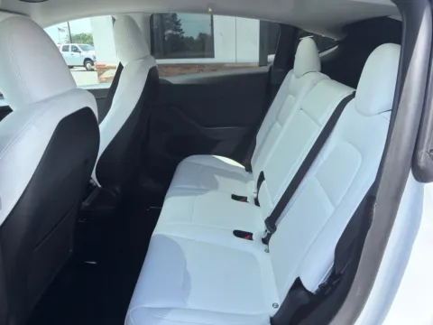 More photos of 2023 Tesla Model Y Performance at Jerry Hunt Supercenter - Lexington, NC