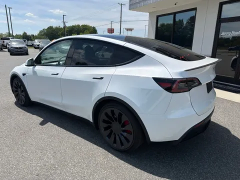 More photos of 2023 Tesla Model Y Performance at Jerry Hunt Supercenter - Lexington, NC