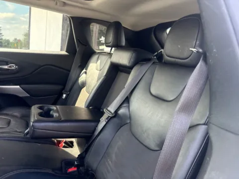More photos of 2022 Jeep Cherokee X at Jerry Hunt Supercenter - Lexington, NC