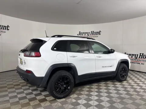 More photos of 2022 Jeep Cherokee X at Jerry Hunt Supercenter - Lexington, NC