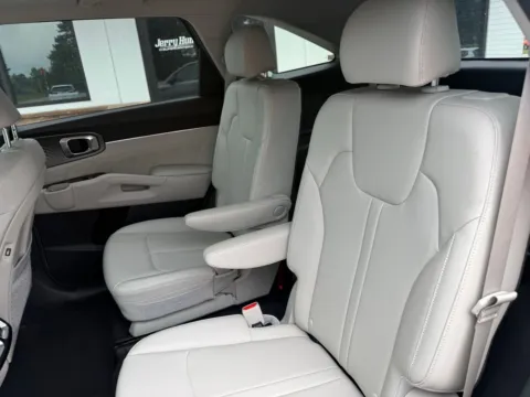 More photos of 2023 Kia Sorento SX at Jerry Hunt Supercenter - Lexington, NC