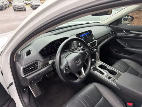 More photos of 2022 Honda Accord Sport Special Edition at Jerry Hunt Supercenter - Lexington, NC