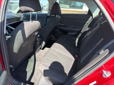 More photos of 2025 Hyundai Elantra SEL Convenience at Jerry Hunt Supercenter - Lexington, NC