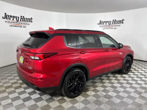 More photos of 2025 Mitsubishi Outlander PHEV SEL Black Edition at Jerry Hunt Supercenter - Lexington, NC