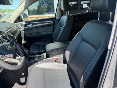 Another view of 2023 Volkswagen Atlas 3.6L V6 SE w/Technology for sale in Lexington, NC at Jerry Hunt Supercenter - Lexington