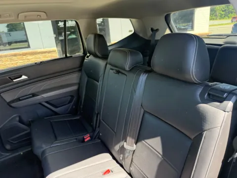 More photos of 2023 Volkswagen Atlas 3.6L V6 SE w/Technology at Jerry Hunt Supercenter - Lexington, NC