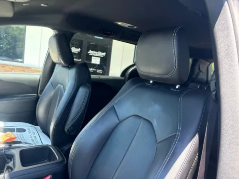 Another view of 2025 Chrysler Pacifica Select for sale in Lexington, NC at Jerry Hunt Supercenter - Lexington