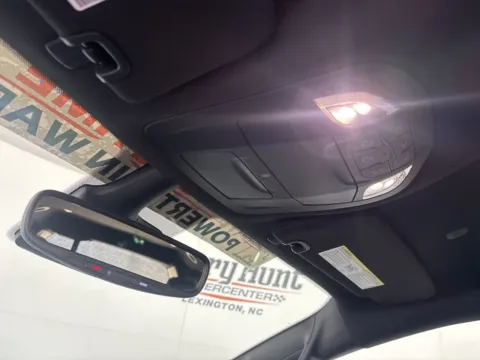 More photos of 2025 Chrysler Pacifica Select at Jerry Hunt Supercenter - Lexington, NC