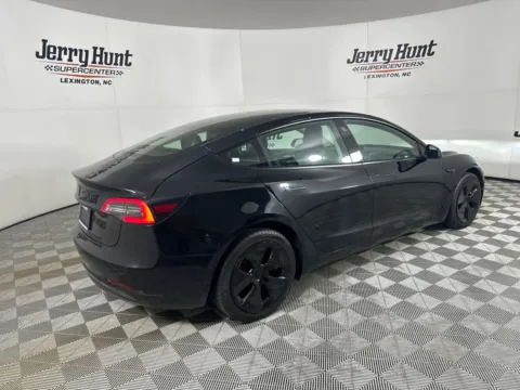 More photos of 2022 Tesla Model 3 at Jerry Hunt Supercenter - Lexington, NC