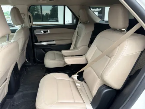 More photos of 2023 Ford Explorer XLT at Jerry Hunt Supercenter - Lexington, NC