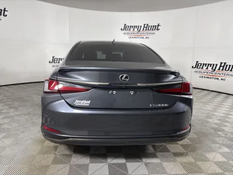 More photos of 2023 Lexus ES 300h at Jerry Hunt Supercenter - Lexington, NC