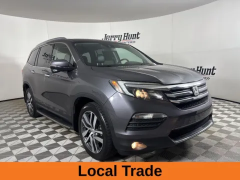 More photos of 2017 Honda Pilot Touring at Jerry Hunt Supercenter - Lexington, NC
