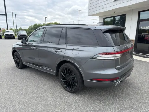 More photos of 2025 Lincoln Aviator Reserve at Jerry Hunt Supercenter - Lexington, NC