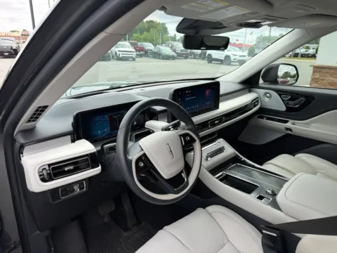 Another view of 2025 Lincoln Aviator Reserve for sale in Lexington, NC at Jerry Hunt Supercenter - Lexington