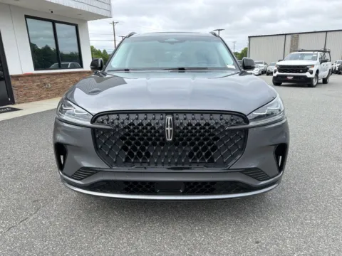 More photos of 2025 Lincoln Aviator Reserve at Jerry Hunt Supercenter - Lexington, NC