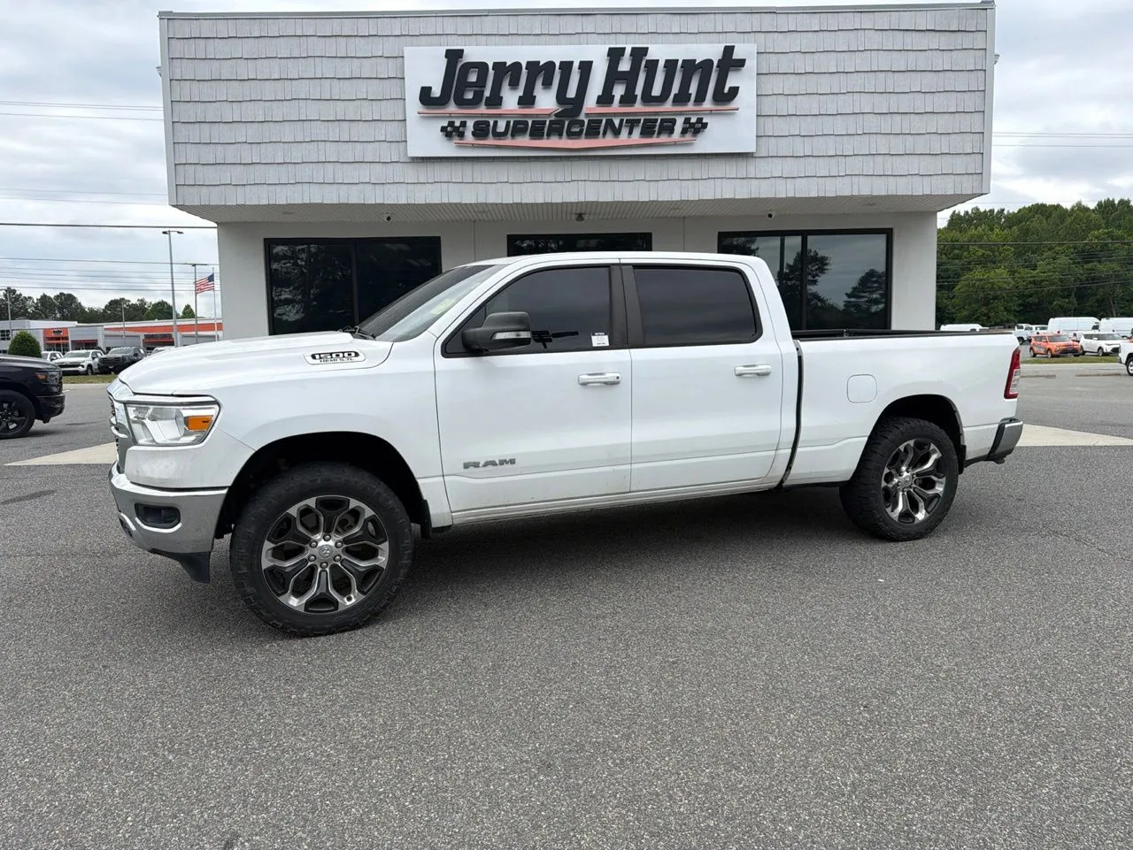 2022 RAM 1500 Big Horn/Lone Star 4x4 Crew Cab 6'4's photo