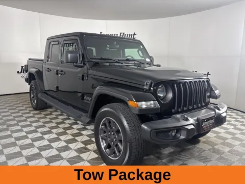 More photos of 2021 Jeep Gladiator Sport at Jerry Hunt Supercenter - Lexington, NC