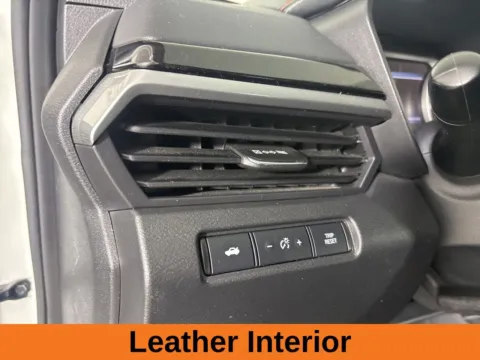 More photos of 2023 Nissan Altima 2.5 SR at Jerry Hunt Supercenter - Lexington, NC