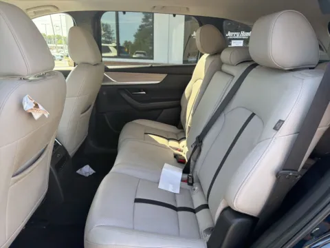 More photos of 2024 Mazda CX-90 3.3 Turbo Preferred Plus at Jerry Hunt Supercenter - Lexington, NC