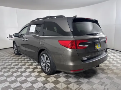More photos of 2022 Honda Odyssey Touring at Jerry Hunt Supercenter - Lexington, NC