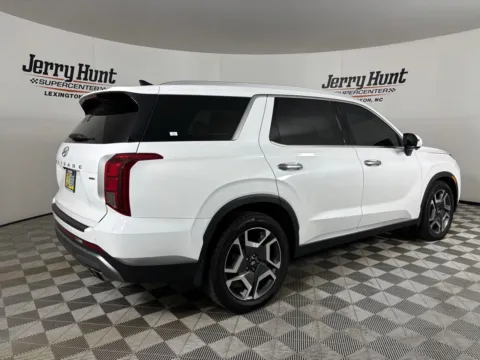 More photos of 2024 Hyundai Palisade SEL at Jerry Hunt Supercenter - Lexington, NC